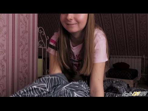 ❤️ Blondie nqus nws BFF qhov tob thiab tau Cum hauv nws lub qhov ncauj porno  ntawm peb hmn.porngifmag-com.ru% ﹏